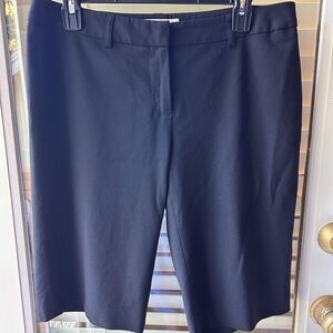 MICHAEL Michael Kors Black Bermuda Shorts in Size 8. Lightweight Fabric.